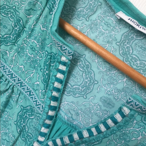 Ricki’s Aqua Sleeveless Top - Picture 5 of 8